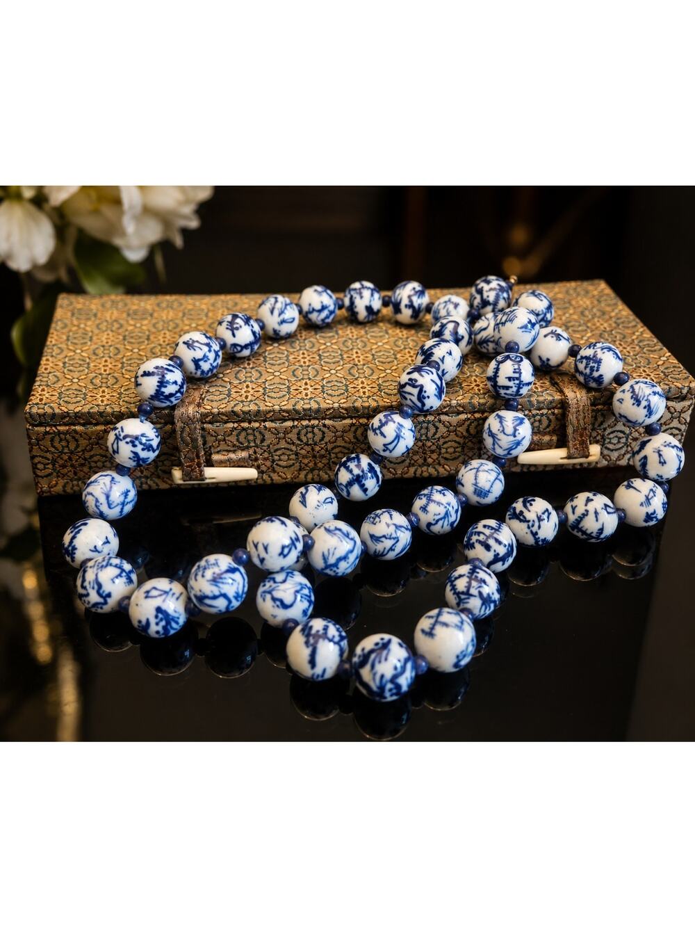 Vintage Chinese Export Blue & White Porcelain Bead Necklace w/ 14K Gold Clasp &